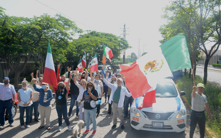 Se manifiesta FRENA con caravana m vil protestan por falta de