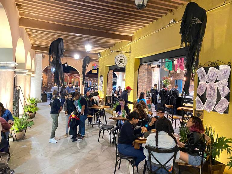 Atiende cafetería con temática de Harry Potter en Salvatierra en El Ritual  atienden a clientes con tema de Harry Potter - El Sol del Bajío | Noticias  Locales, Policiacas, de México, Guanajuato